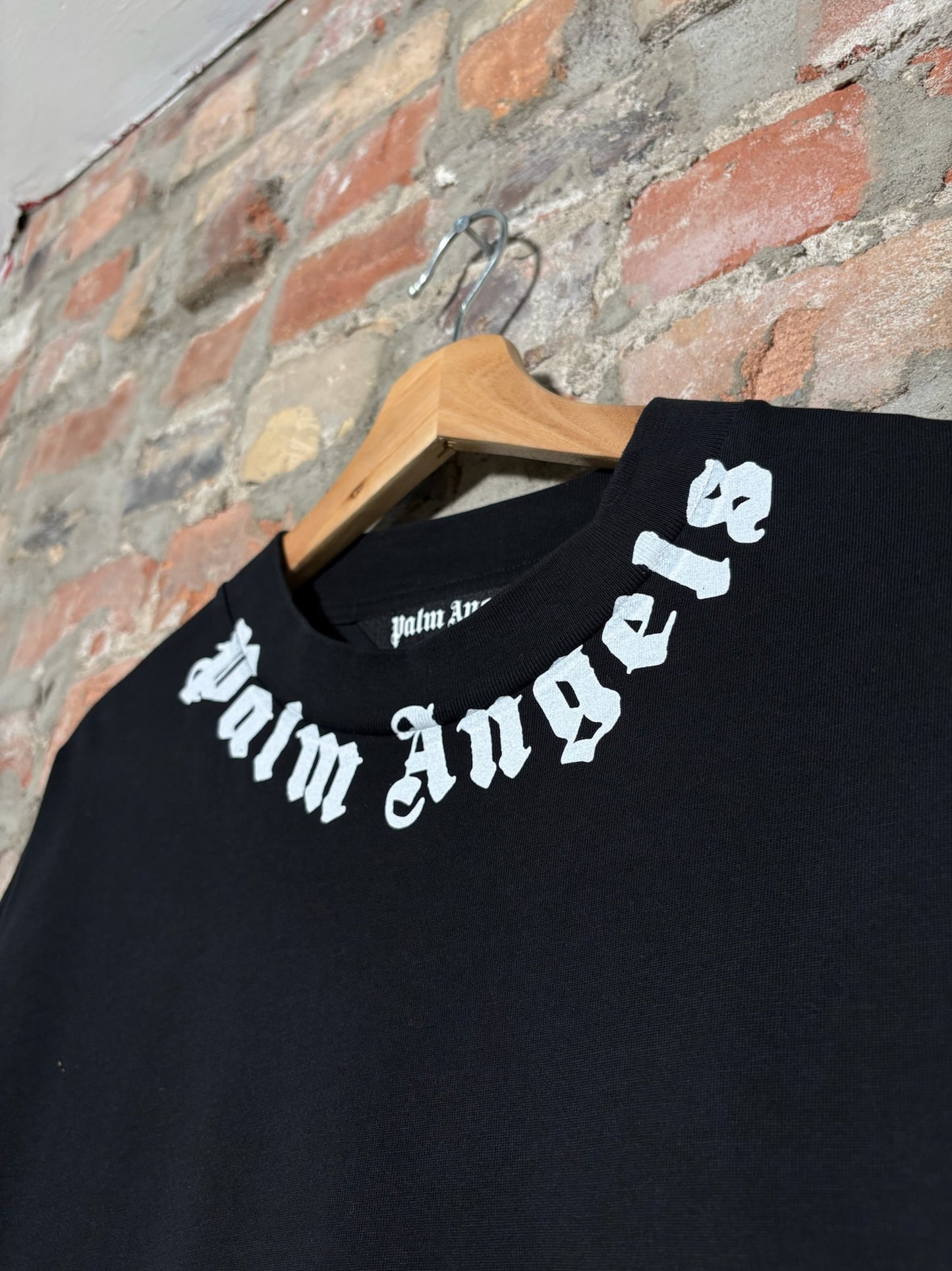 Palm Angles Script Collar Tee Sz S