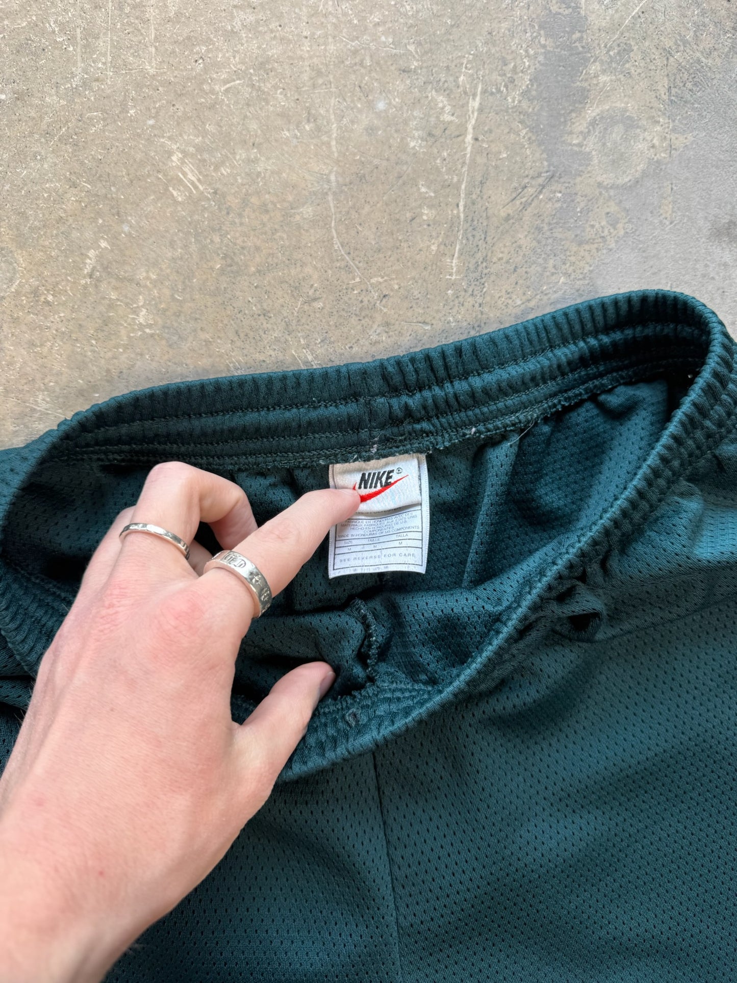 (M) 90s Nike Forrest Green Basketball Shorts