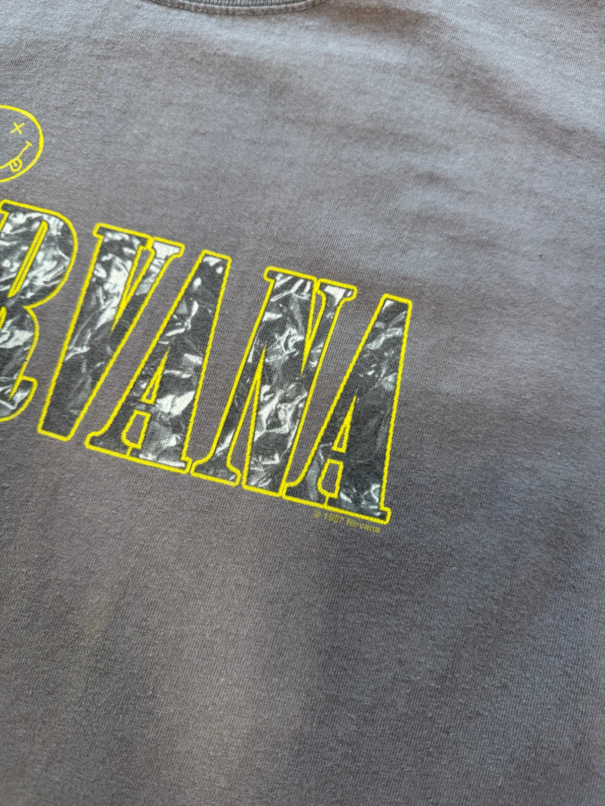 (XL) 90’s Nirvana Spell Out Tee