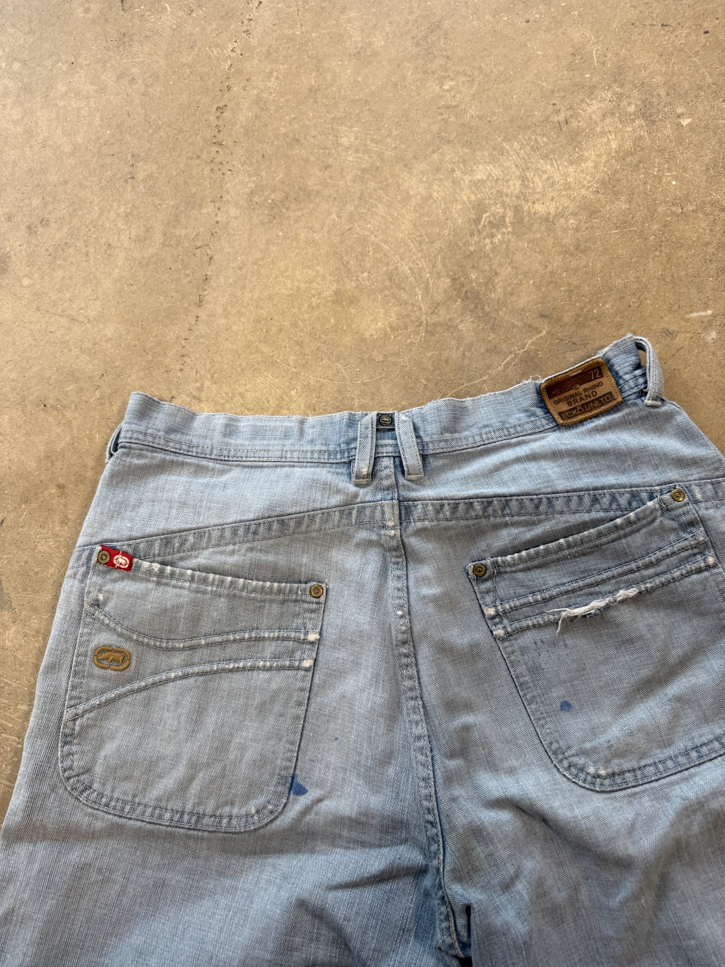 (32W) Y2K Ecko Faded Jorts