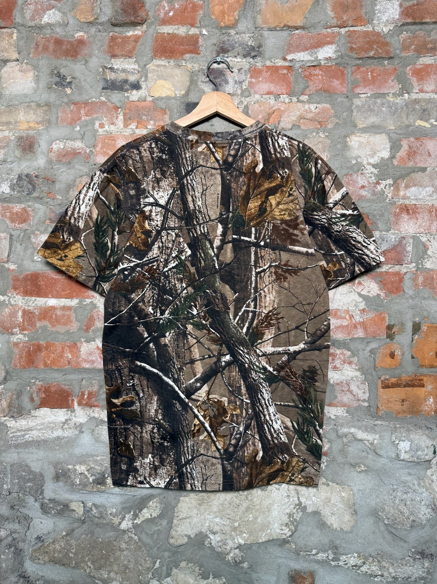 (L) Russell Outdoors Camo Pocket T-Shirt