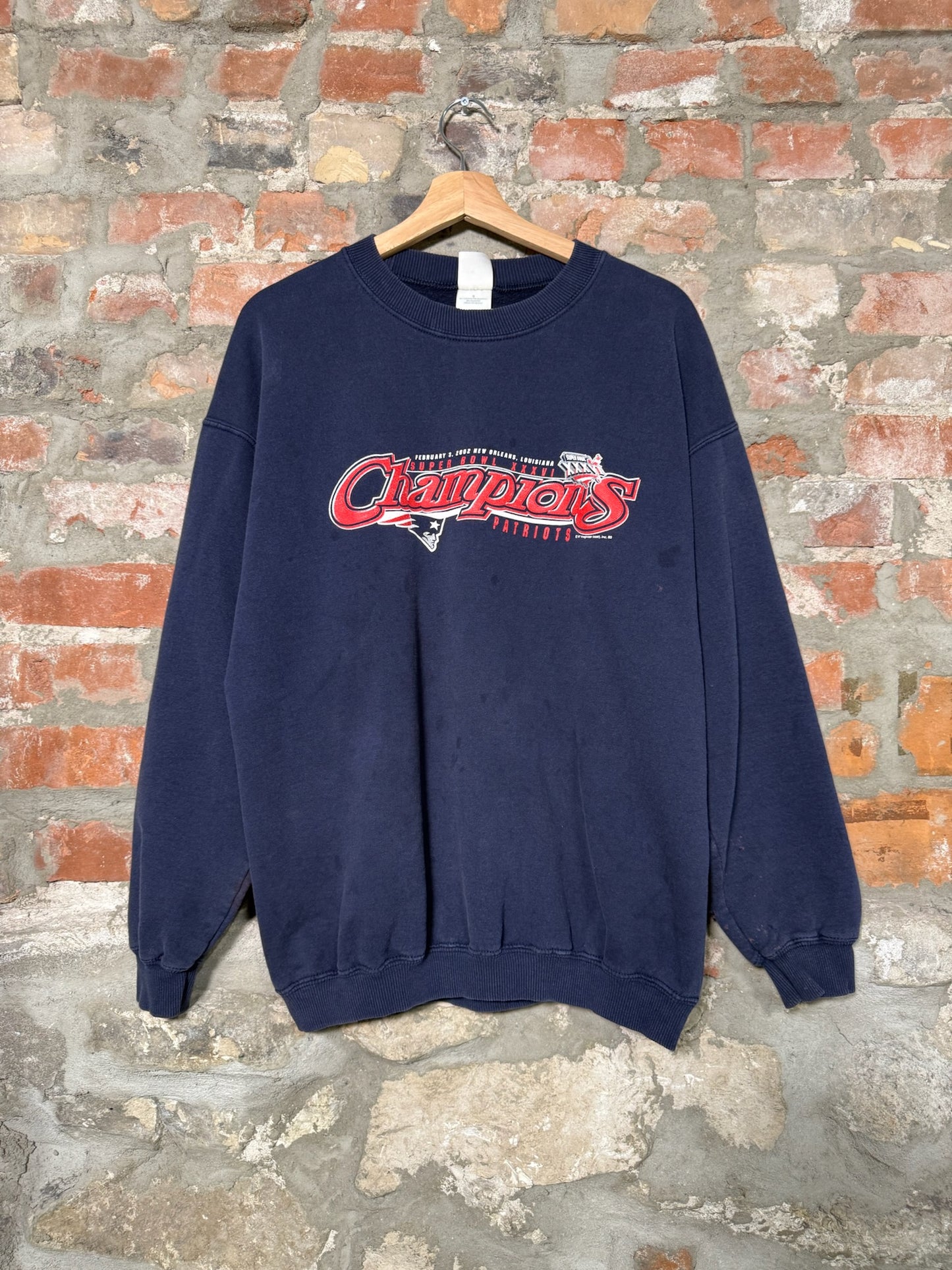 (L) 2002 New England Patriots Super Bowl Navy Crewneck