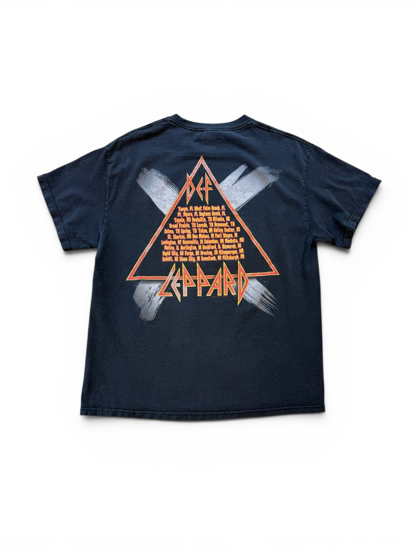 (L) Vtg 2002 Def Leppard Faded Band Tee