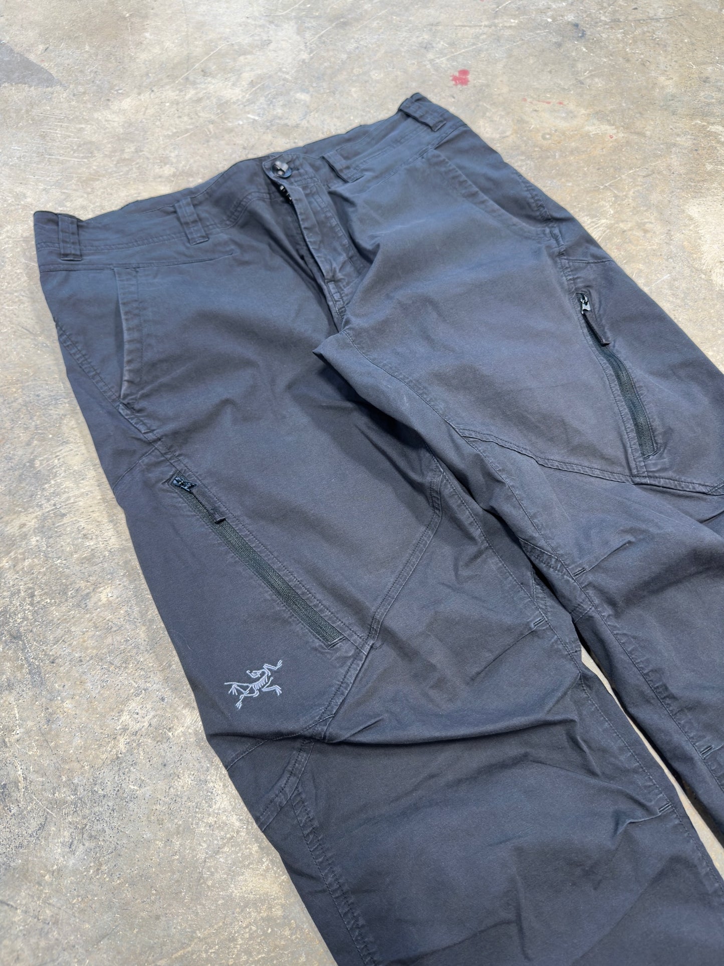 Arc'teryx Hiking Multipocket Cargo Pant Sz 34W