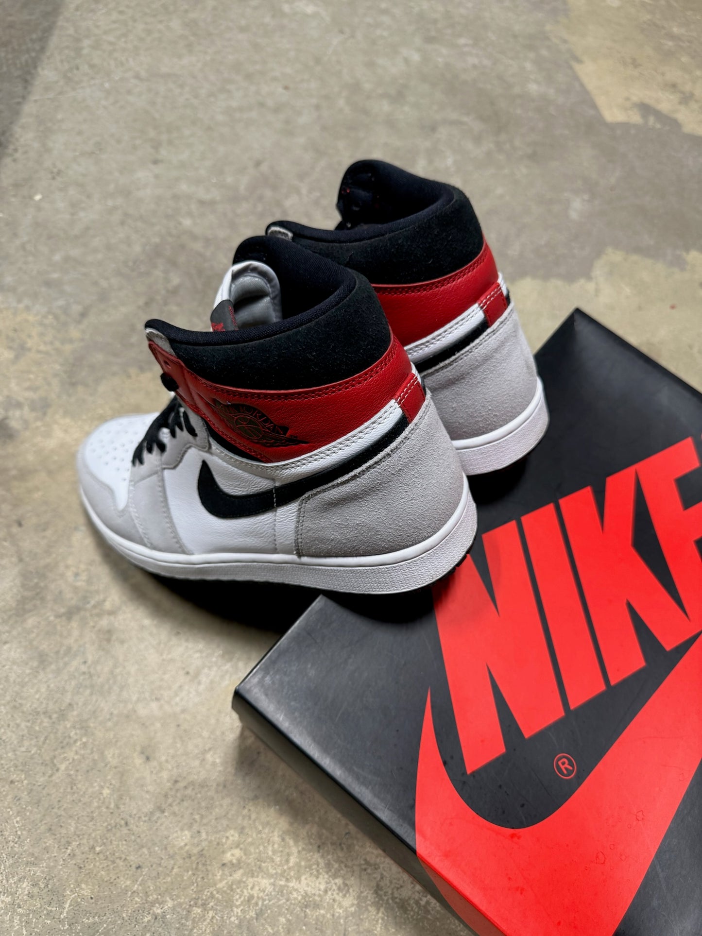 Jordan 1 High Light Smoke Grey Sz 10.5