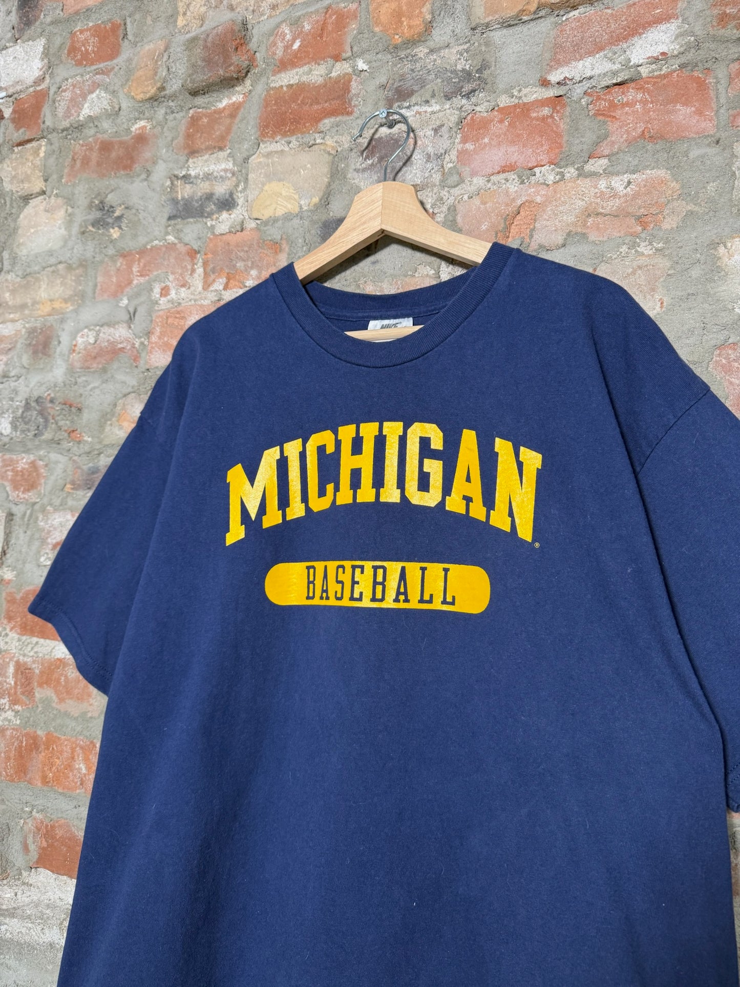 (XL) Vtg Nike Michigan Football Navy T-Shirt