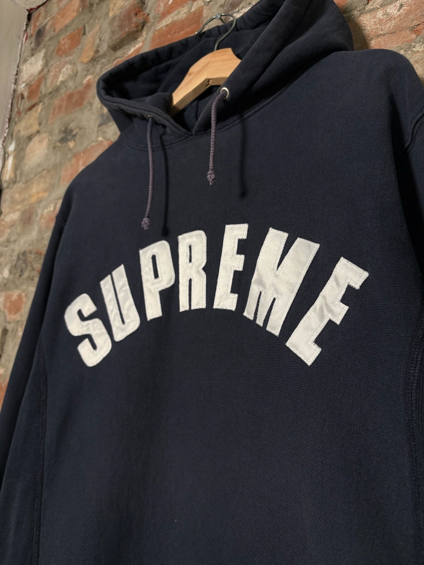 00s Supreme Arc Logo Hoodie Navy Sz L