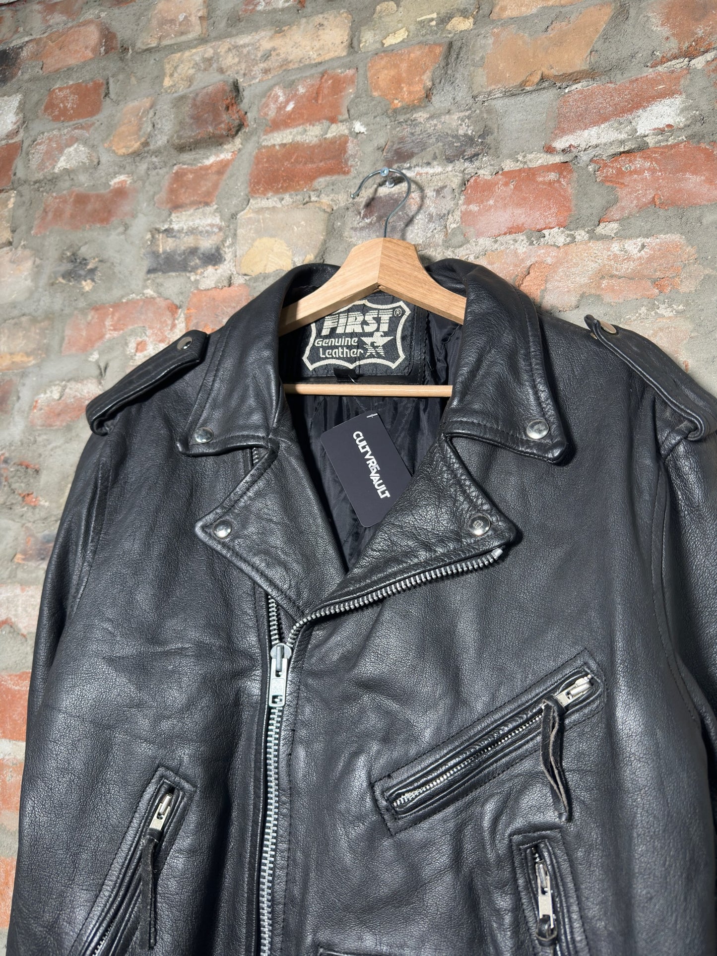Vtg First Genuine Leather Biker Jacket Sz L