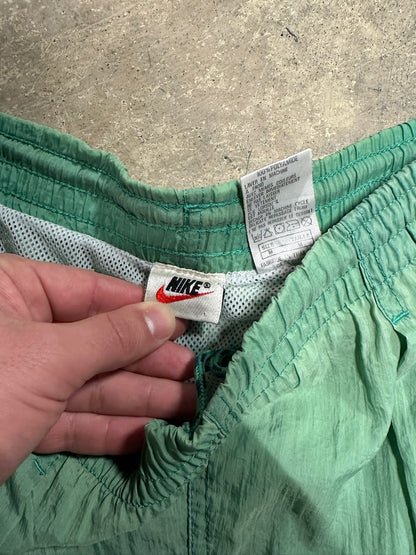 90s Nike Green Shorts Sz M