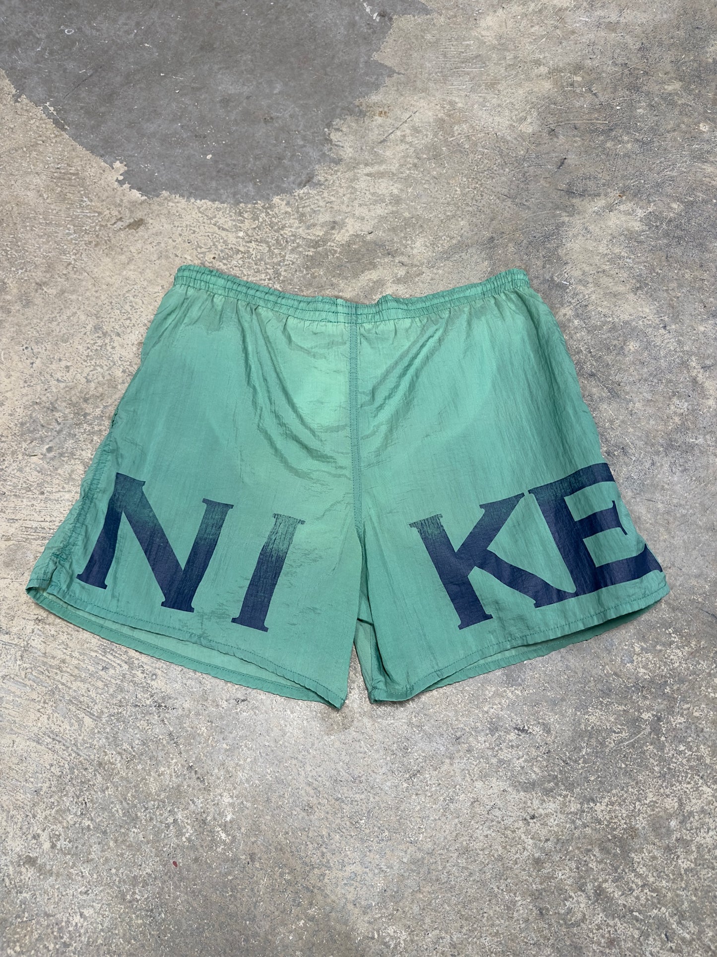 90s Nike Green Shorts Sz M