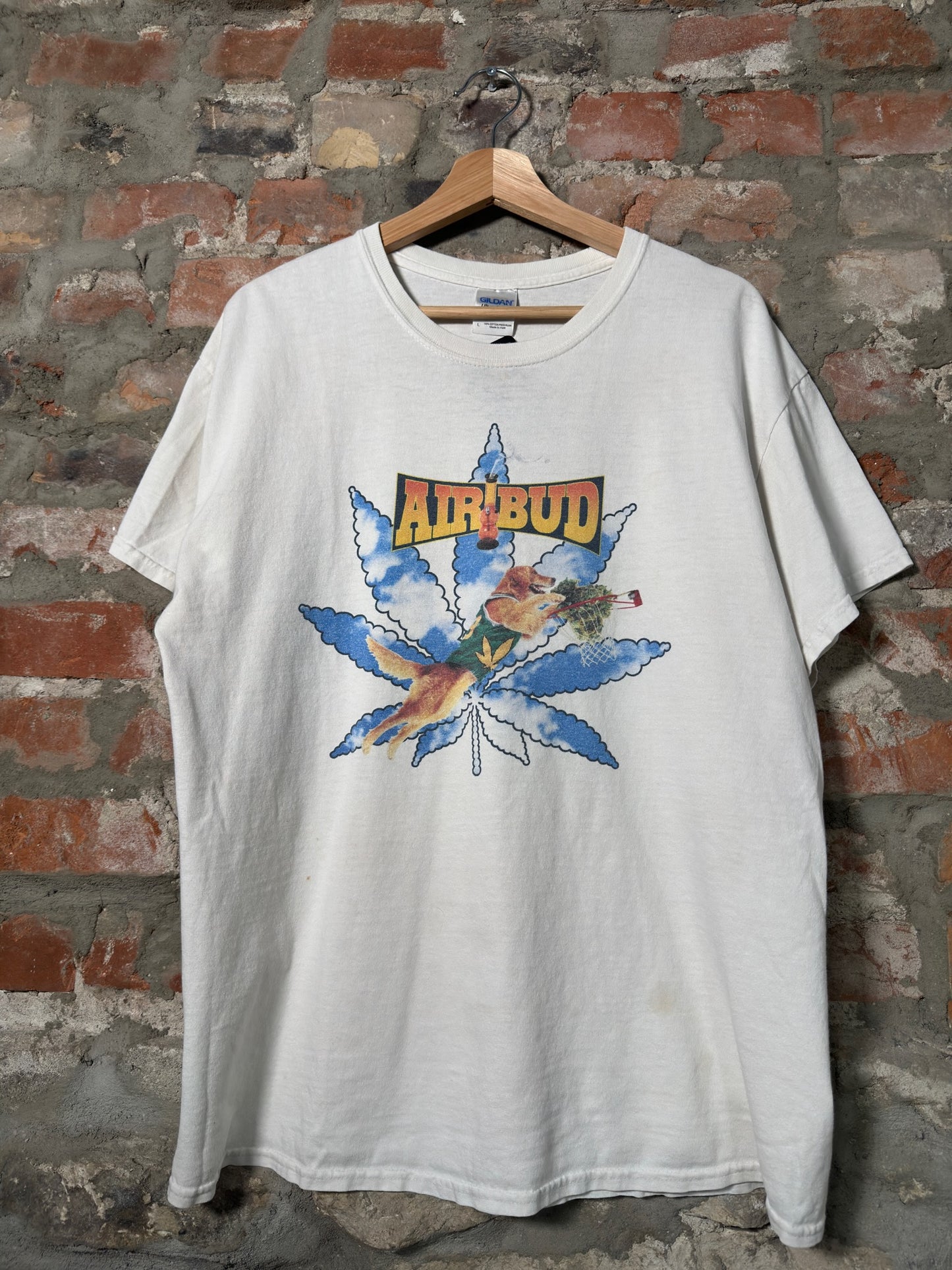 00s Airbud Hooping Tee White Sz L