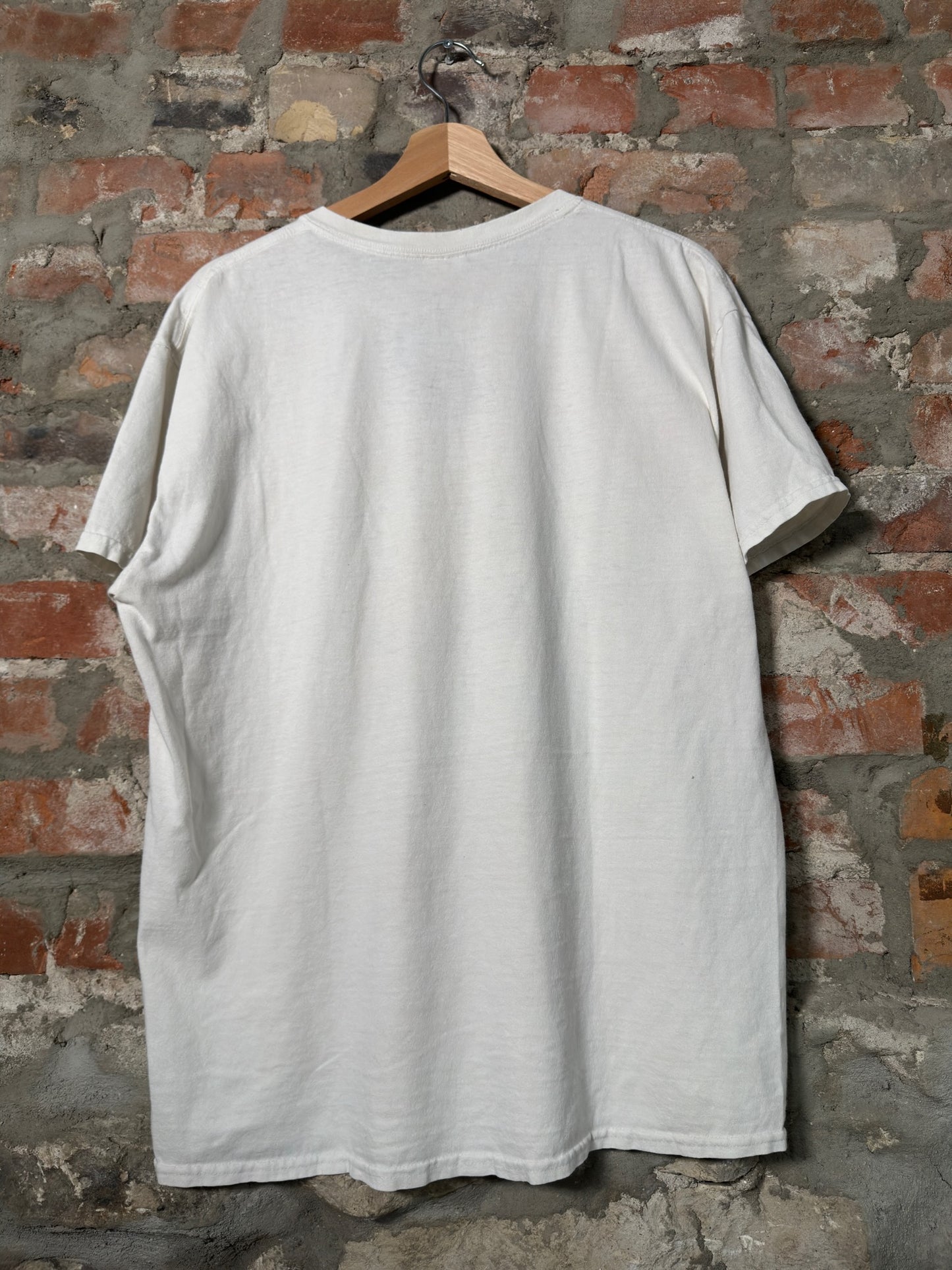 00s Airbud Hooping Tee White Sz L