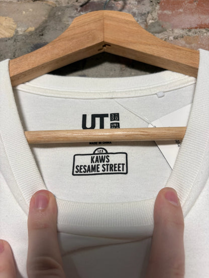 Uniqlo x Kaws Elmo Tee White Sz S