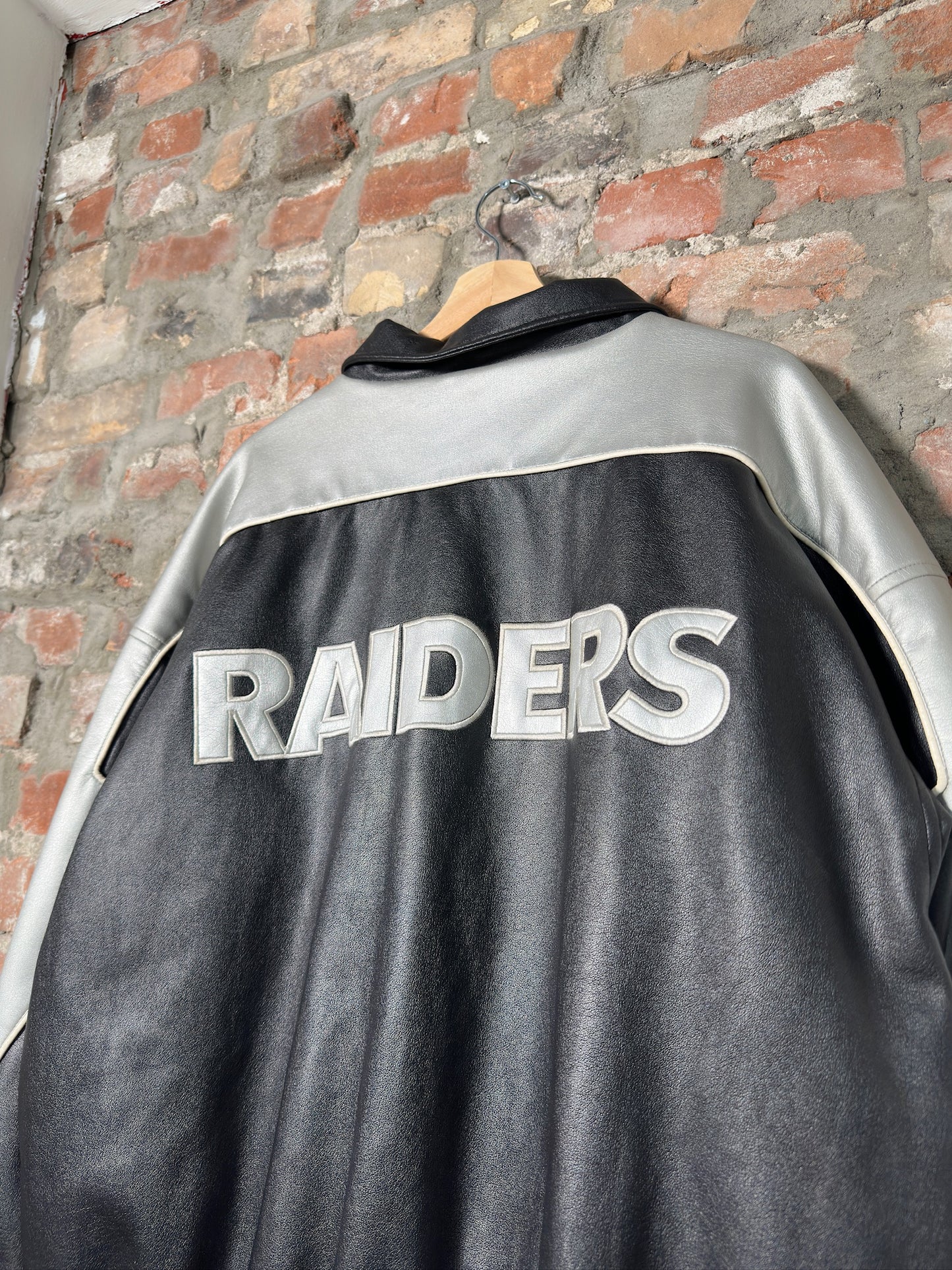 00s LA Raiders Game Day Leather Jacket Sz L