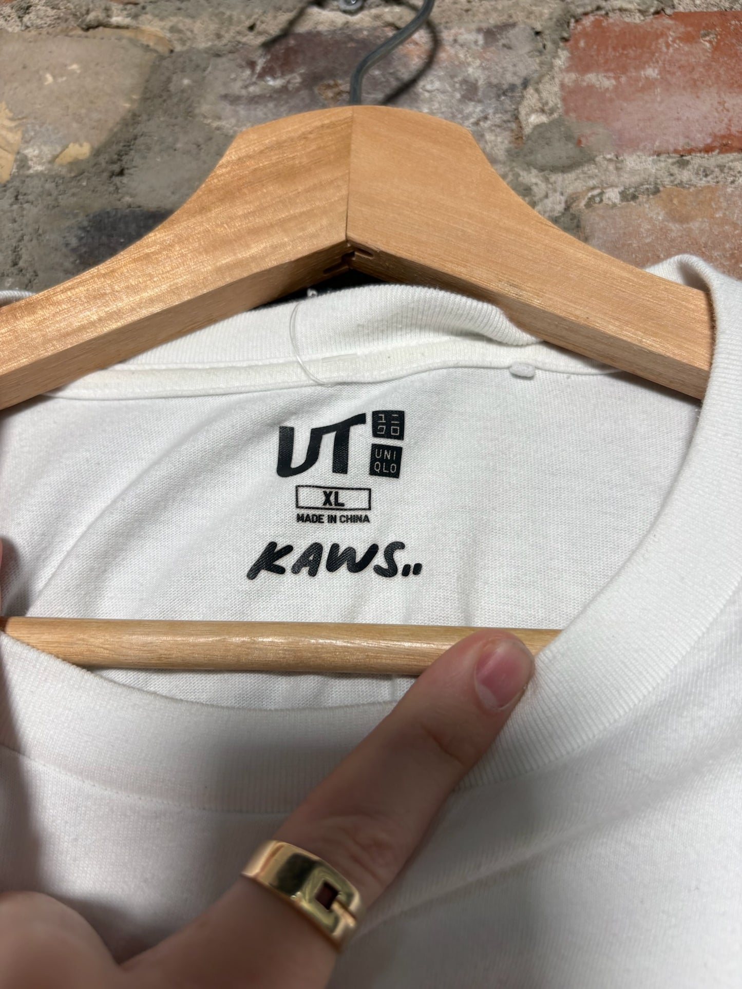 Uniqlo x Kaws Figure Tee White Sz XL