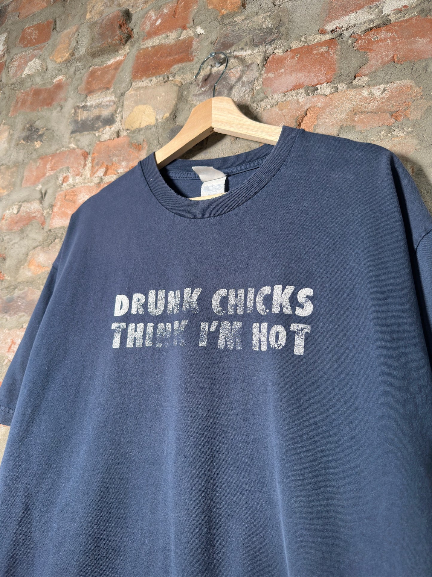Vtg Drunk Chicks Think I'm Hot Tee Sz XL