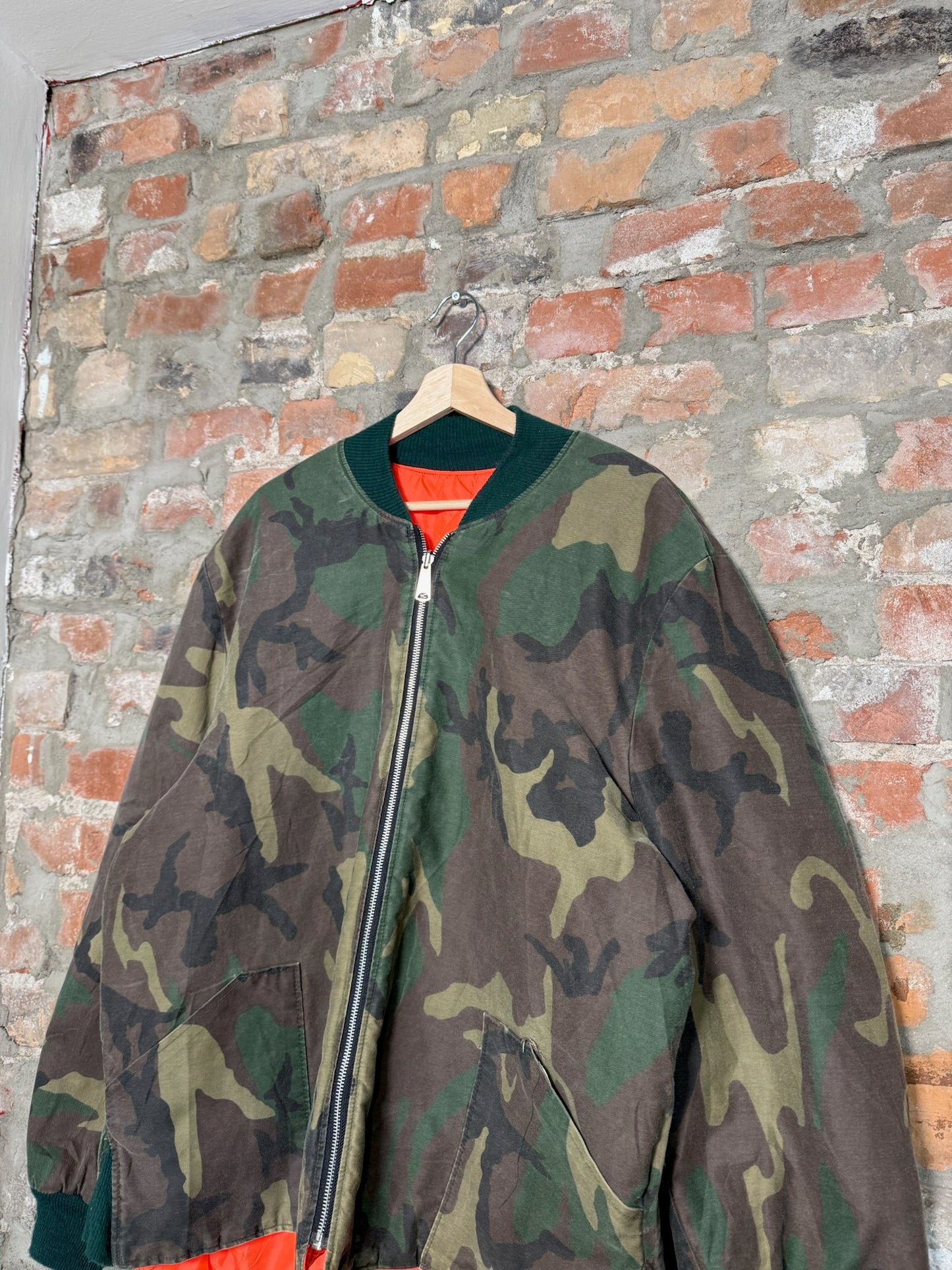 (XL) 00s Camouflage Bomber Jacket
