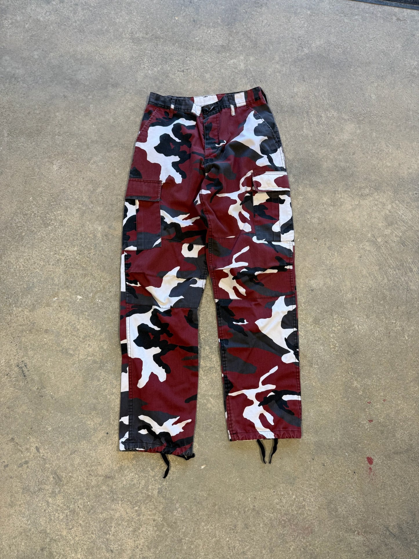 (S) Vtg Military Red Adjustable Camo Pants