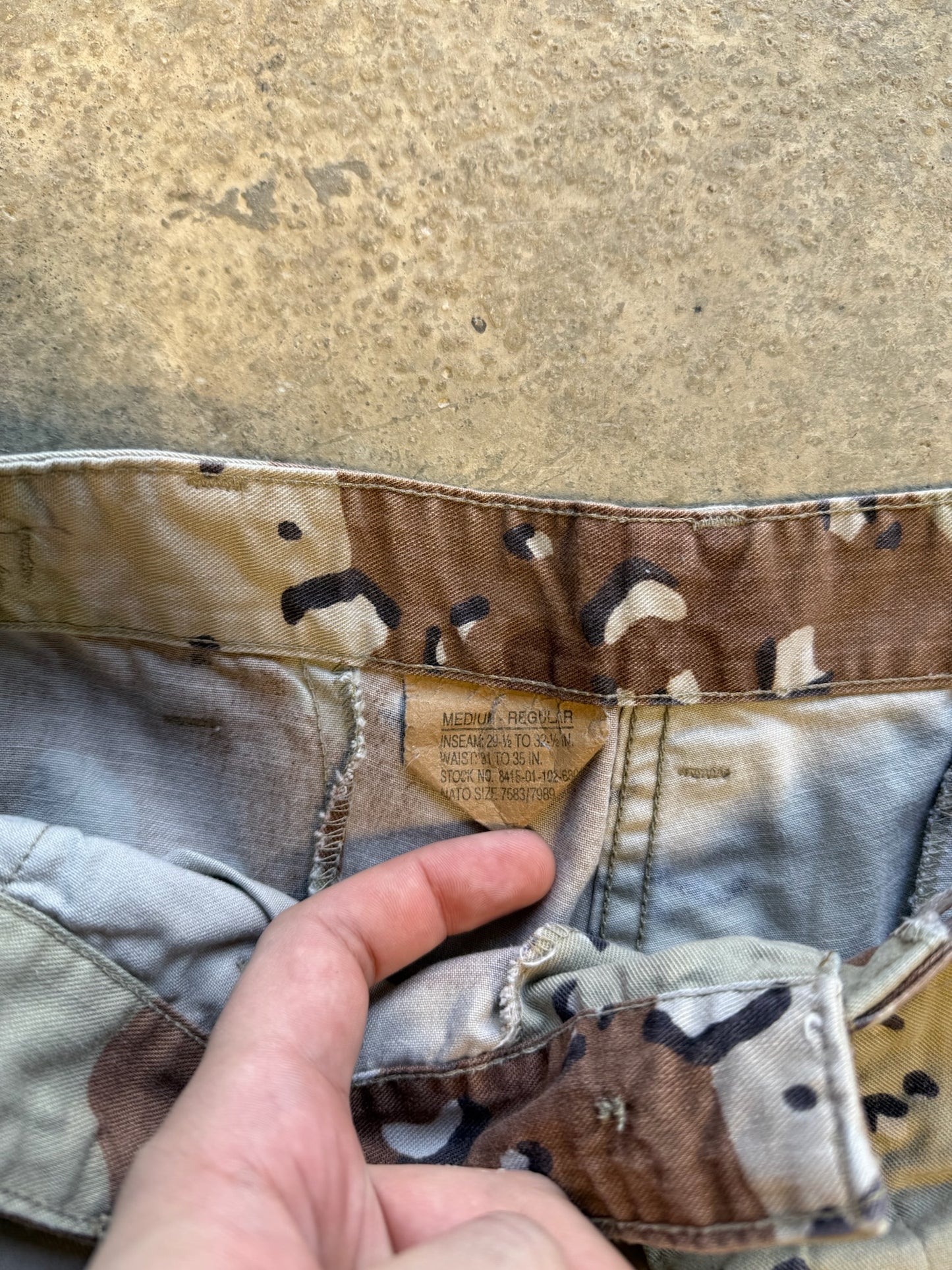 (M) Vtg Military Desert Camo Cargo Pants