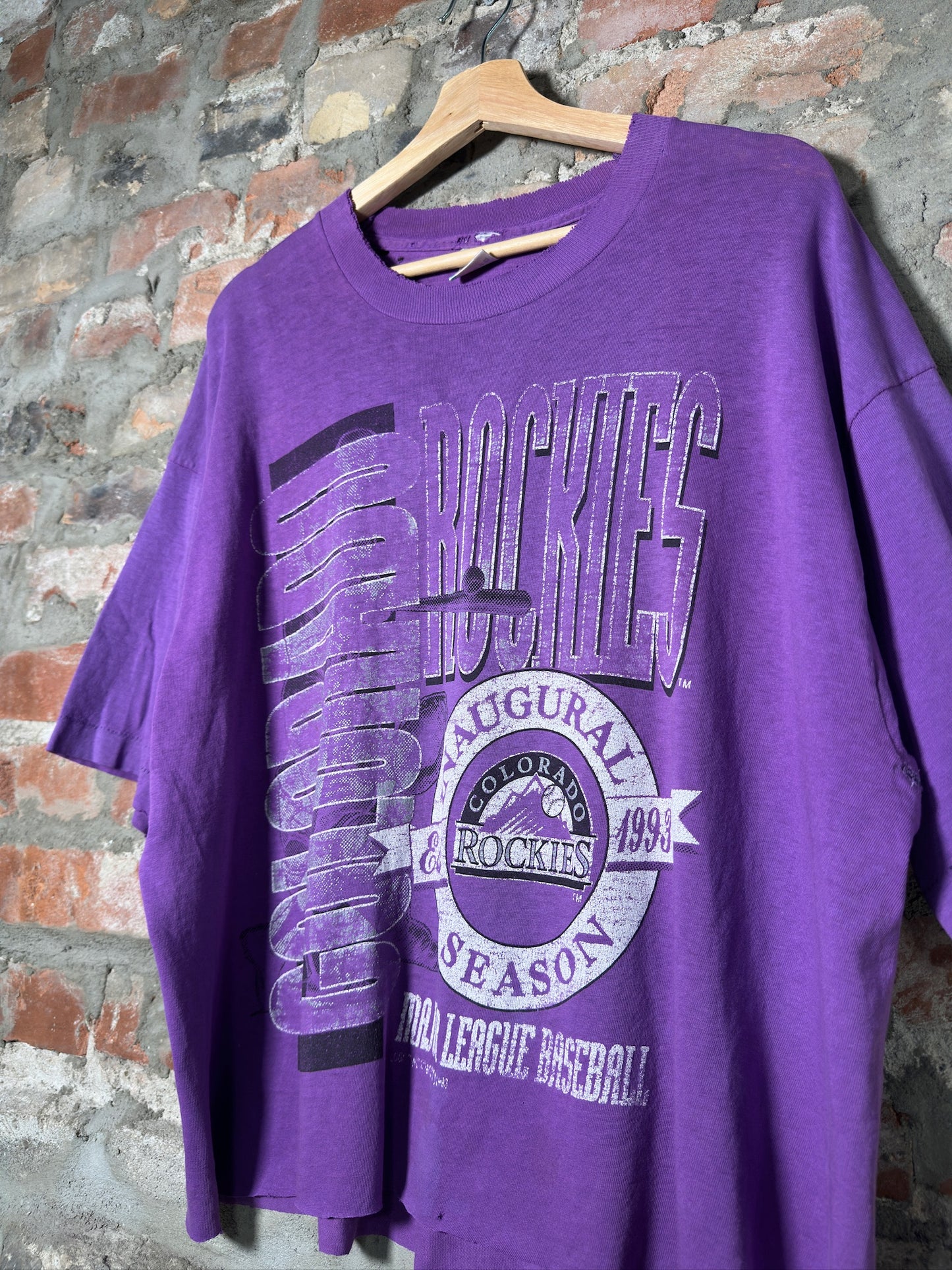 93" Colorado Rockies MLB Faded Purple Tee Sz XL