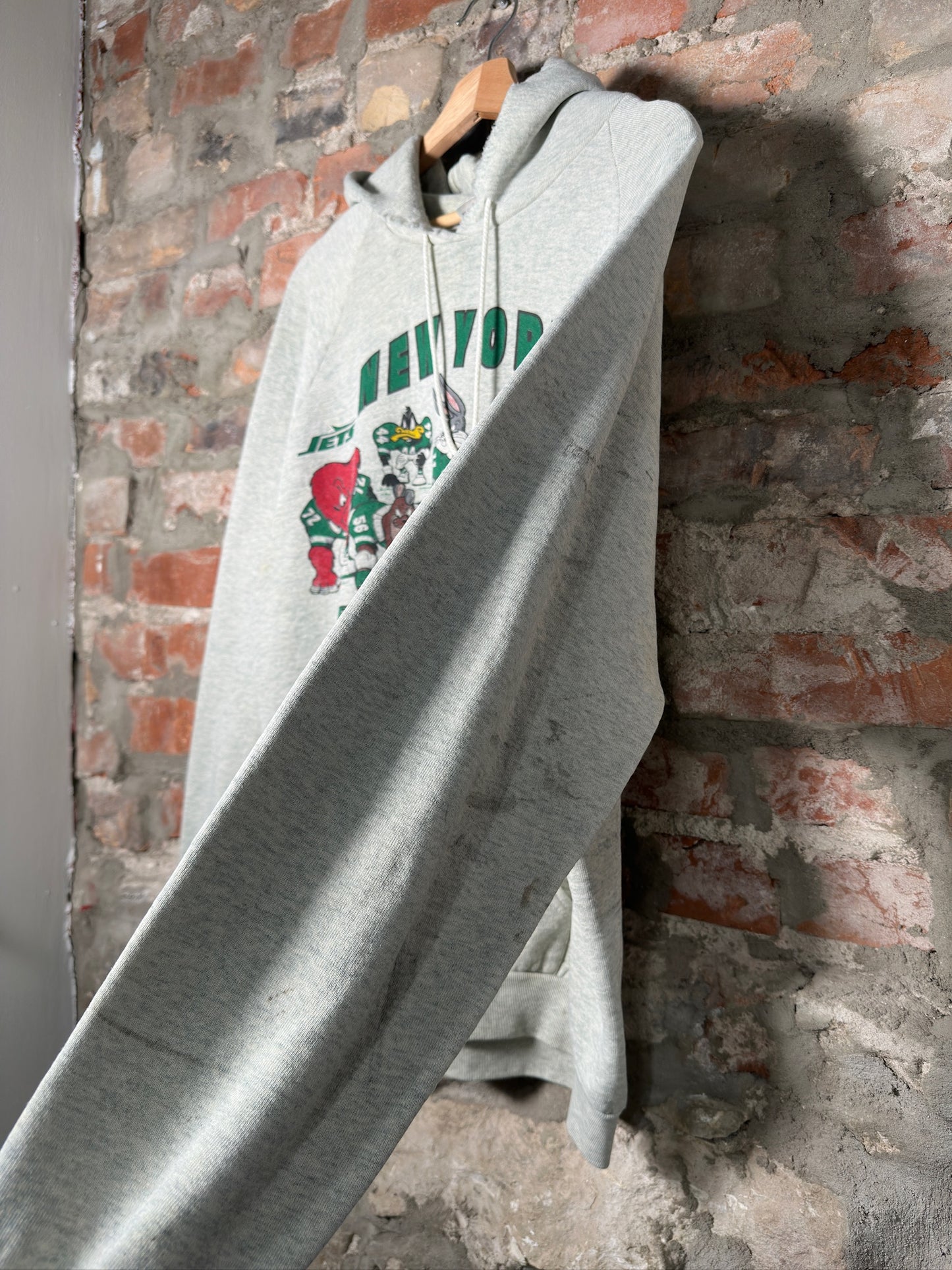 (XL) 90s New York Jets Looney Tunes Hoodie
